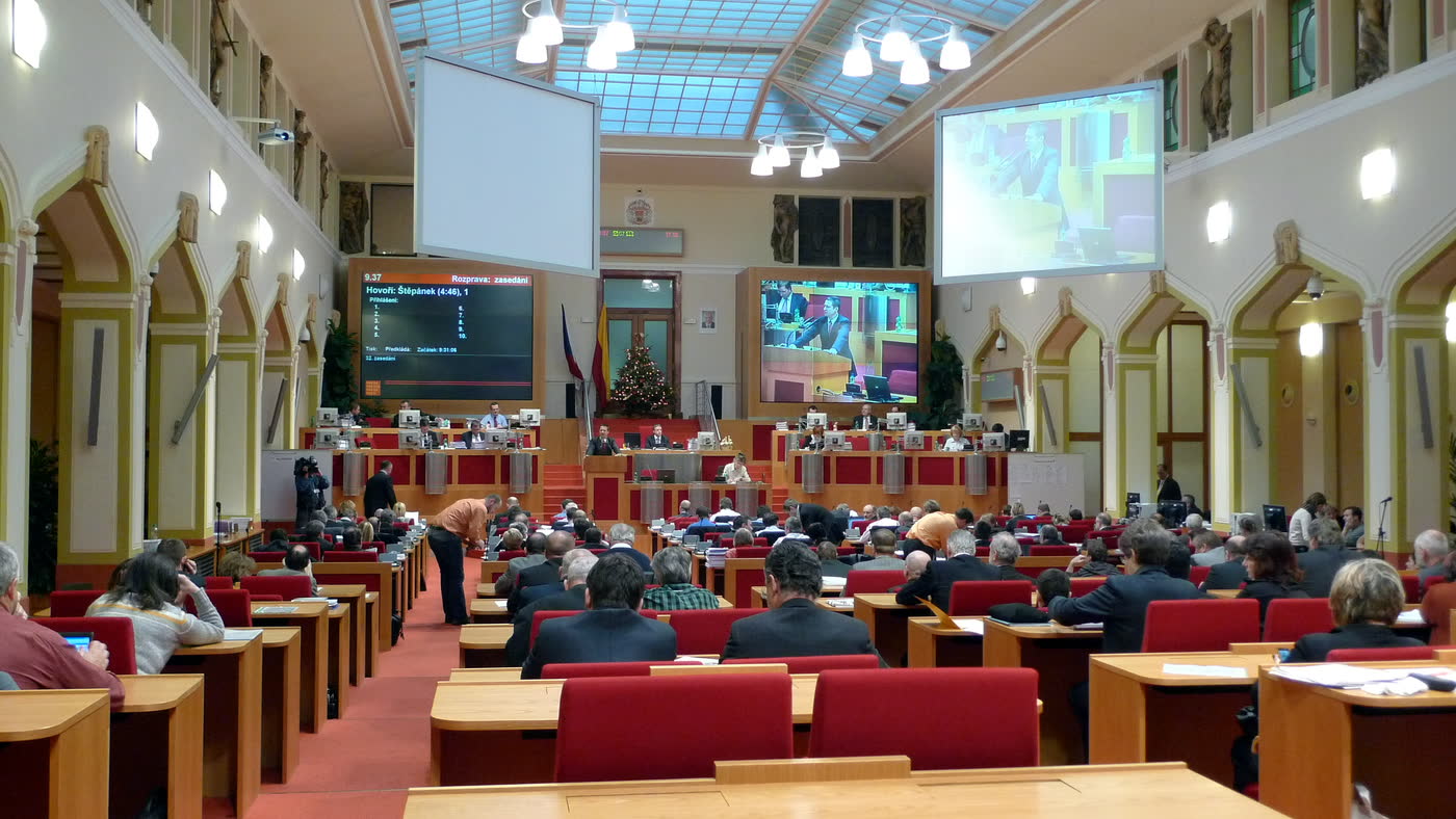 Belediye meclisi toplantı salonu (arşiv)