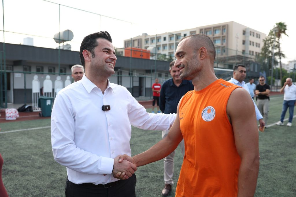 Yeni Sezon Öncesi Akdeniz Belediye Spor’a Tam Destek