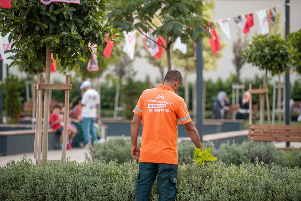 Kent Nefes Aldı
