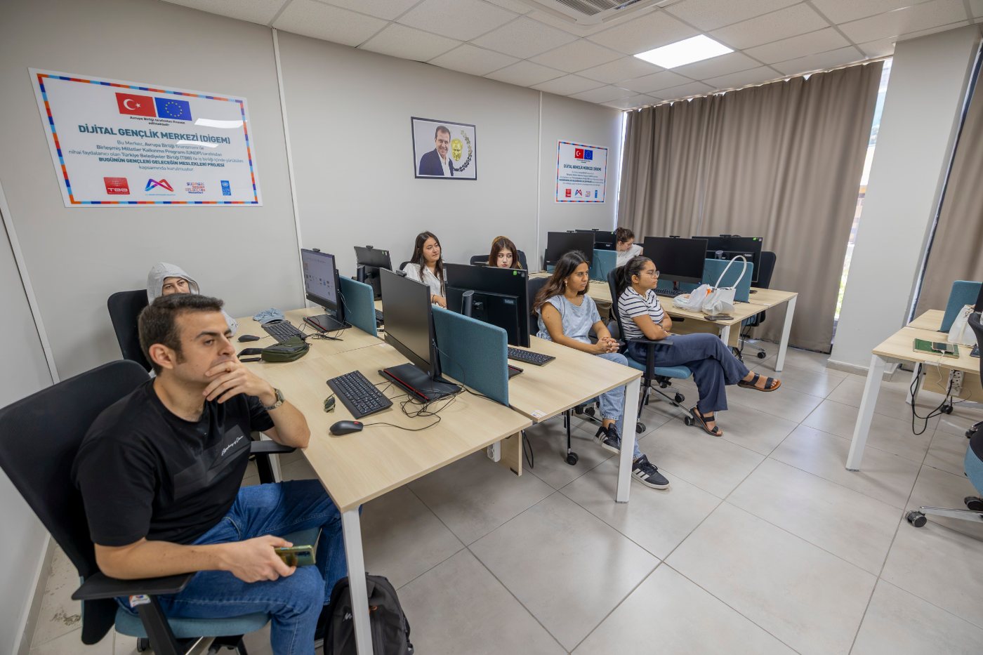 Gençleri Yazılım Sektörüne Hazırlıyorlar