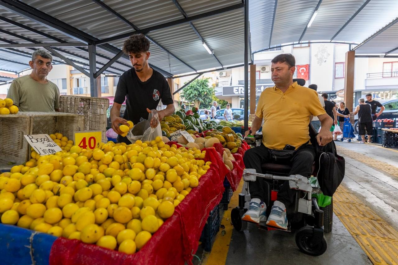 Türkiye’nin ilk engelsiz pazarı Yenişehir’de açıldı