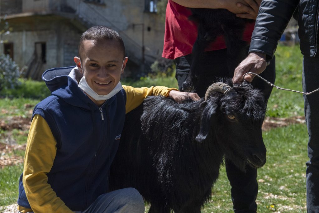 Başkan Seçer 23 Nisan Hediyesi Gönderdi