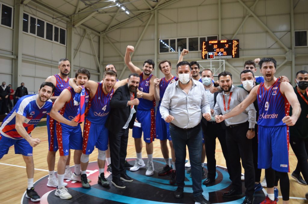 Büyükşehir Belediyesi Erkek Basketbol Takımı Etimesgut’u60- 72’lik skorla Yendi
