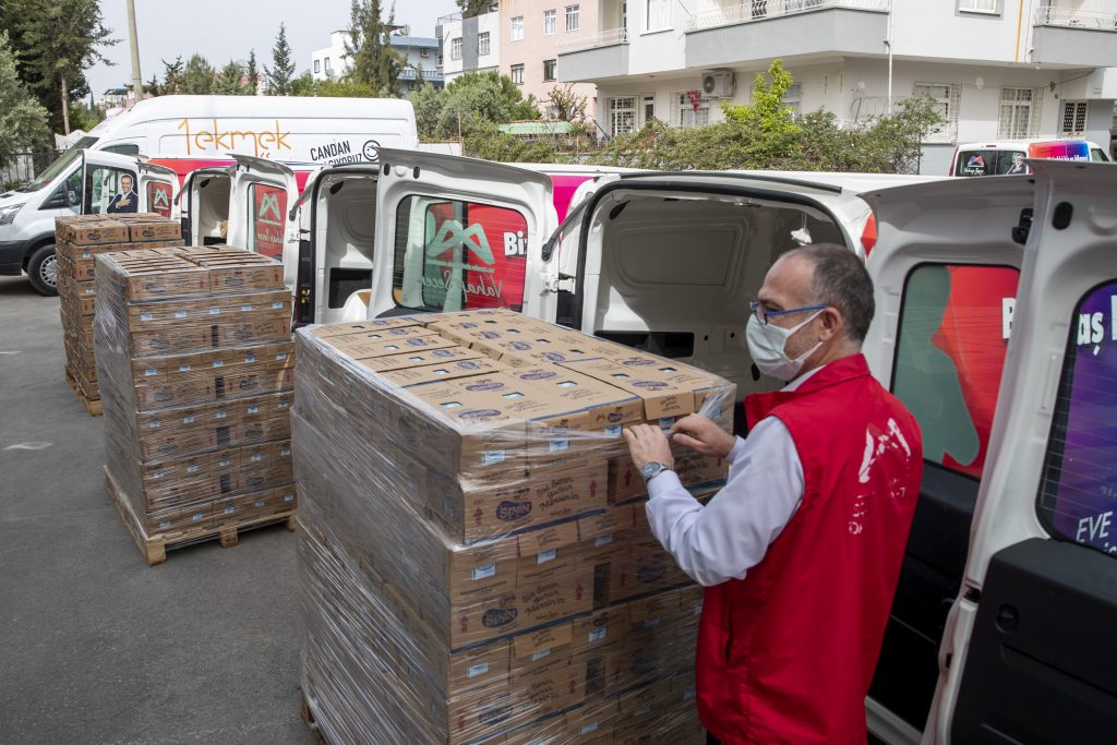 Büyükşehir Hayata Geçirdiği Projelerle Üreticilerin ve çocukların Yüzlerini Güldürmeyi Başardı