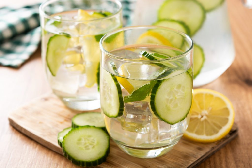 Su İçmeyenlere Aromalı Su Önerileri