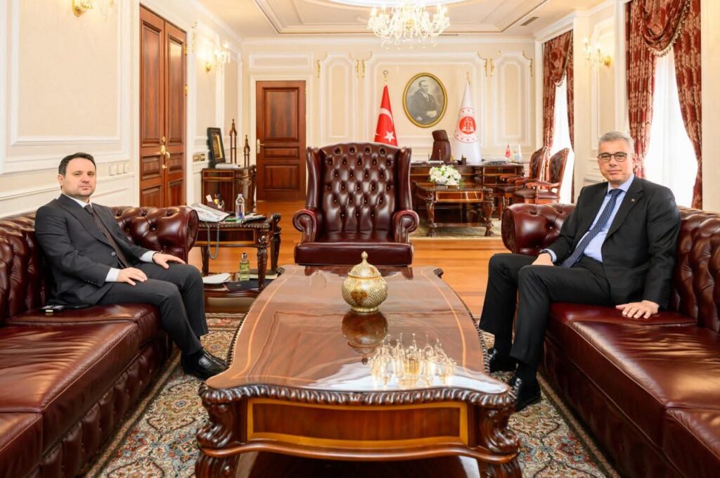 Bağımlılıkla Mücadele İçin Bir Araya Geldiler