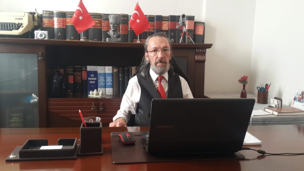 Sosyal Belediyeciliğin Turşusunu Kurup Seneye Zahmetsiz mi Yesek?Her yağmurda boğulan hayaller, her selde raftan indirilen hazır hamaset…